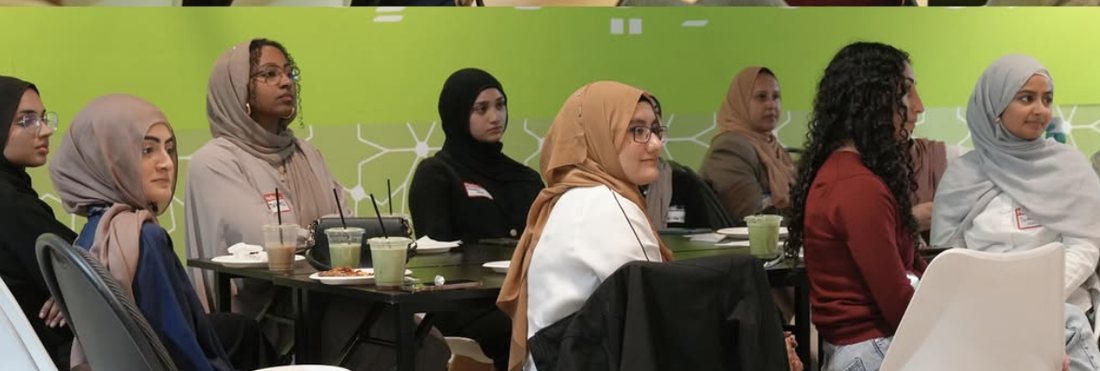 Attendees at the Muslim Women in Medicine event.